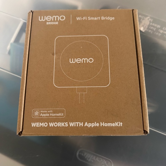 WEMO WiFi smart bridge. Works with Apple HomeKit - Picture 2 of 5